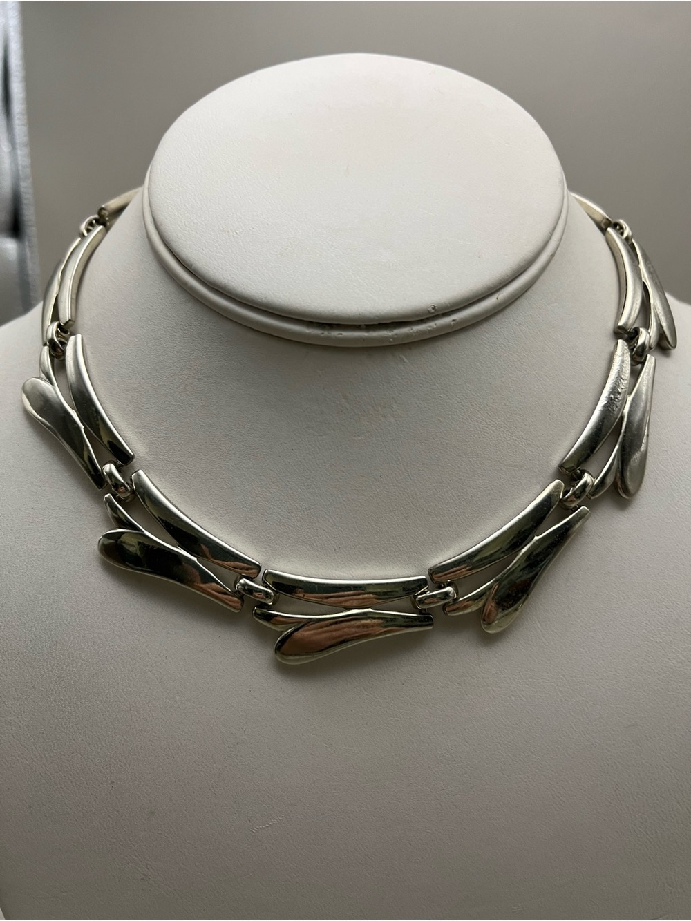 Vintage Monet Silver Tone Modernist Bib Necklace Abstract Teardrop Choker Statem